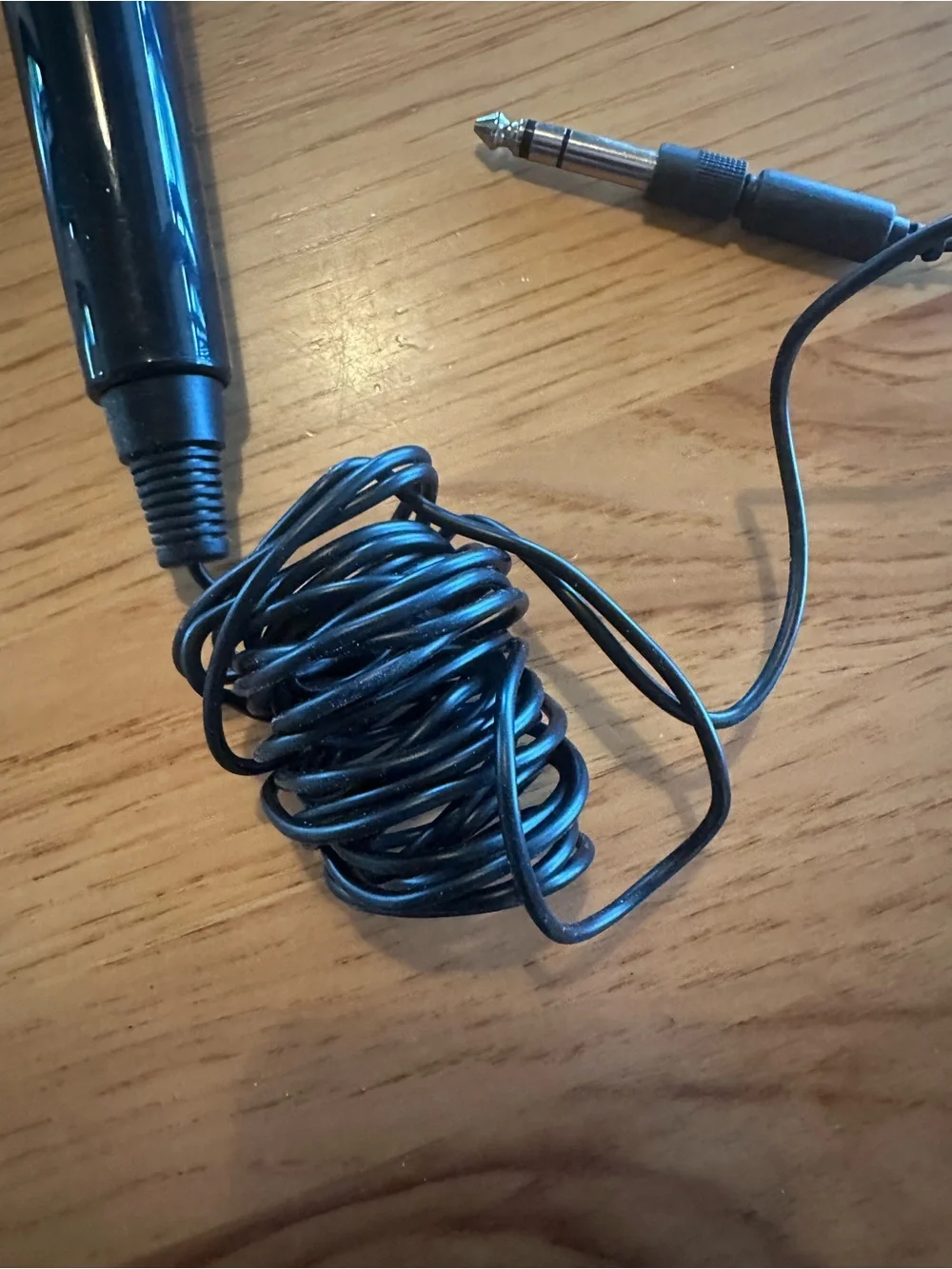 Wired Handheld Microphone with 1/4